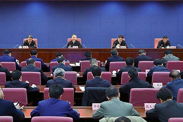 國務(wù)院安委辦、應(yīng)急管理部召開全國煤礦安 全生產(chǎn)工作緊急視頻會議強(qiáng)調(diào) 深刻吸取煤礦重大事故教訓(xùn) 舉一反三抓好風(fēng)險防控 確保歲末年初安 全形勢穩(wěn)定